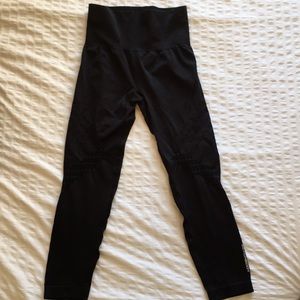 High waisted Beachbody cropped leggings